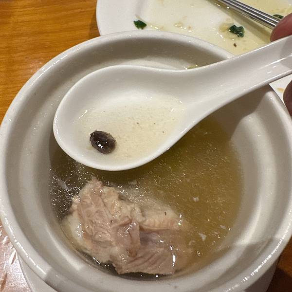 開賣了!一年就吃這一次的鼎泰豐最最最好吃的但也好貴的豆苗蝦仁 開賣了!一年就吃這一次的鼎泰豐最最最好吃的但也好貴的豆苗蝦仁