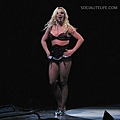 gallery_main-britneyspears-circus-photos-03062009-10.jpg