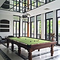 billiard room