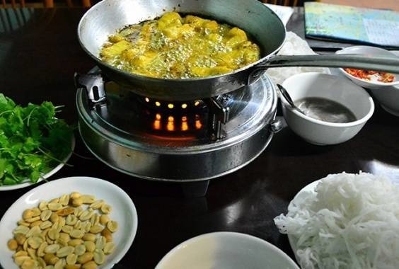 河內美食攻略：Cha Ca La Vong 呂望煎魚