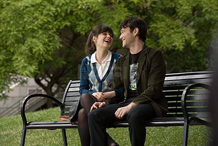 500_days_of_summer_joseph_gordon_levitt_marc_webb_020_jpg_ezgx