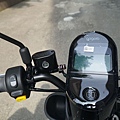 Gogoro 3 Plus Gozilla改裝配件 手機架 Y型置物架 車牌框 防刮套 鋁合金腳踏墊版-18.jpg