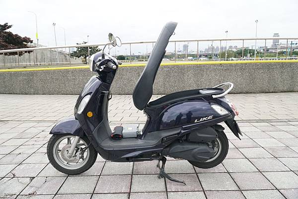 光陽kymco-like125-abs-改裝-gozilla-後靠背-小饅頭-普利珠-機油-傳動-推薦-價格01.jpg