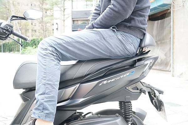 kymco-racing-s-150-125-abs-改裝-gozilla-後靠背-小饅頭-普利珠-機油-傳動-推薦-價格16.jpg