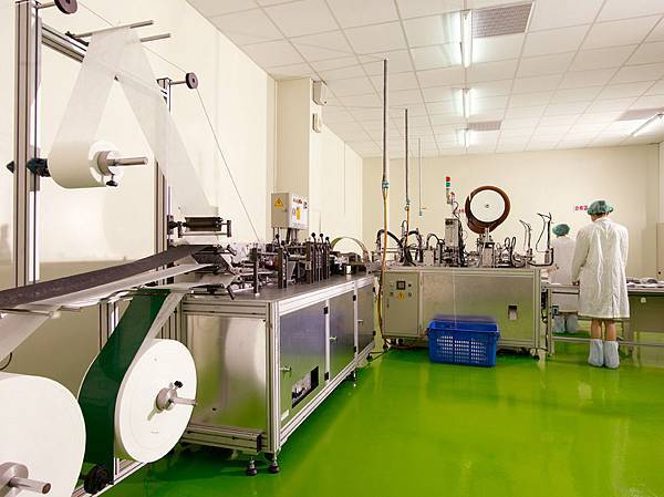 參訪路線5-1(製作口罩機器及無塵室)