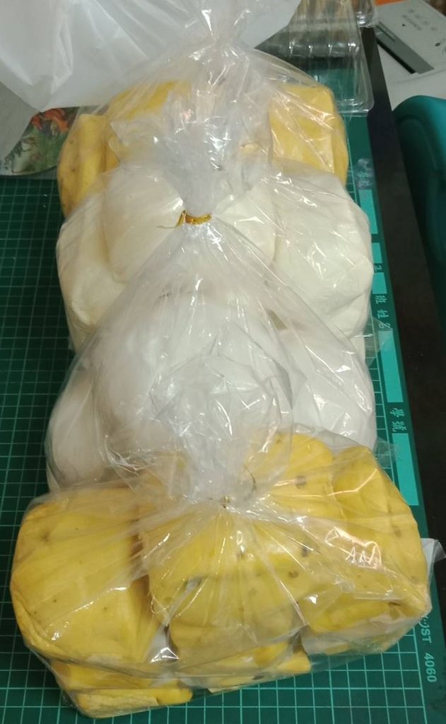 3.2慶峰饅頭 捐贈饅頭四包.jpg 3.2慶峰饅頭 捐贈饅頭四包.jpg