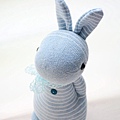 襪子娃娃516號灰藍條紋多米兔 (2)