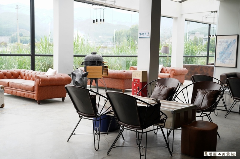 /tmp/phpdg1zef /tmp/phpdg1zef