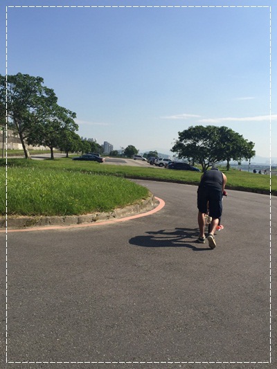 安娜愛上學✿‿✿圖畫日記:學騎雙輪腳踏車 (5).jpg 安娜愛上學✿‿✿圖畫日記:學騎雙輪腳踏車 (5).jpg