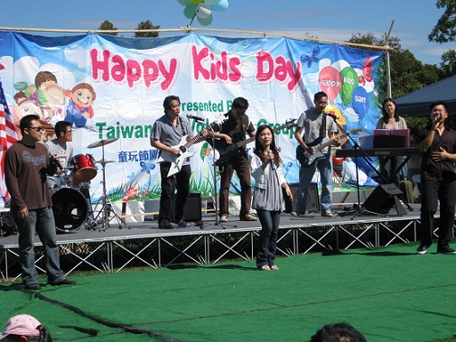 IMG_4645small.jpg IMG_4645small.jpg