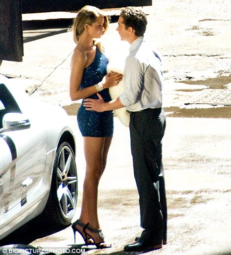 transformers-3-chicago-set-blue-dress-1_1282915594 transformers-3-chicago-set-blue-dress-1_1282915594
