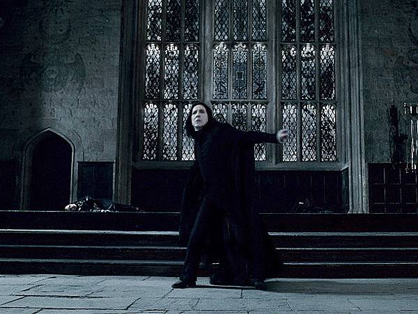 harry_potter_deathly_hallows_7_610.jpg harry_potter_deathly_hallows_7_610.jpg