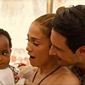 Jennifer Lopez and Rodrigo Santoro with Sammy in the film.jpg