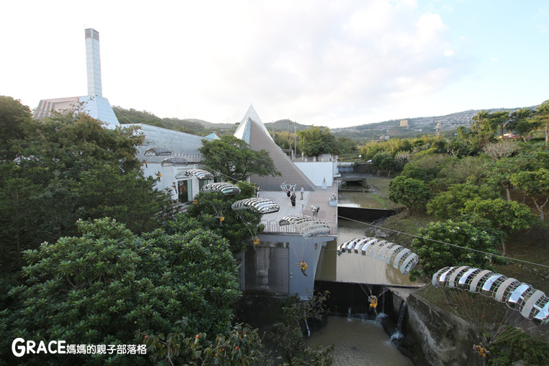 寒假暑假周休2日放假溜小孩親子旅行旅遊好玩景點分享推薦行程-沐舍溫泉渡假酒店-湯屋大眾湯-金山溫泉住宿泡湯推薦-含早餐晚餐-超大戶外露天風呂-公共溫泉池游泳池-秋季吃螃蟹-景點金山老街美食-好玩好吃餐廳民宿-神秘海岸-朱銘美術館門票-台灣蜜月旅行去哪裡地點推薦-ig景點寫真攝影-峇里島南洋風-台灣旅遊美食親子部落客grace媽媽的親子部落格