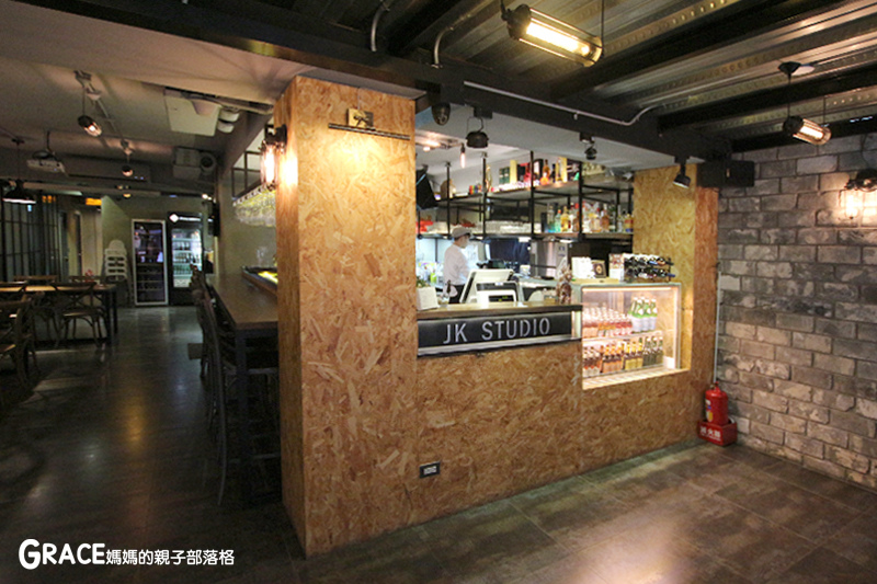 台北信義區美食餐廳推薦-好吃義法料理- JK studio新義法料理菜單價格交通-商業午餐義大利麵燉飯-市政府捷運站1號出口-vip包廂-包場服務-人氣媽媽blogger-親子網紅團購-痞客邦親子粉絲團-台灣旅遊美食親子部落客grace媽媽的親子部落格