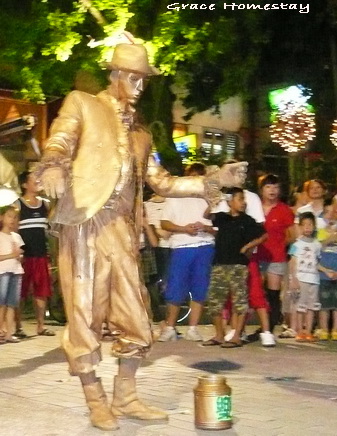 2009羅東藝穗節踩街~羅東民宿葛瑞絲