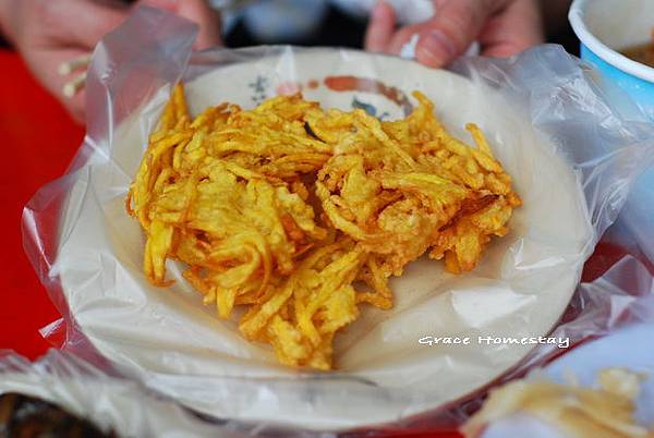 宜蘭美食~南方澳漁市米粉羹魚丸湯