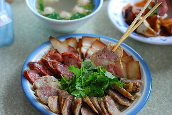 羅東復興路小店美食火空肉飯