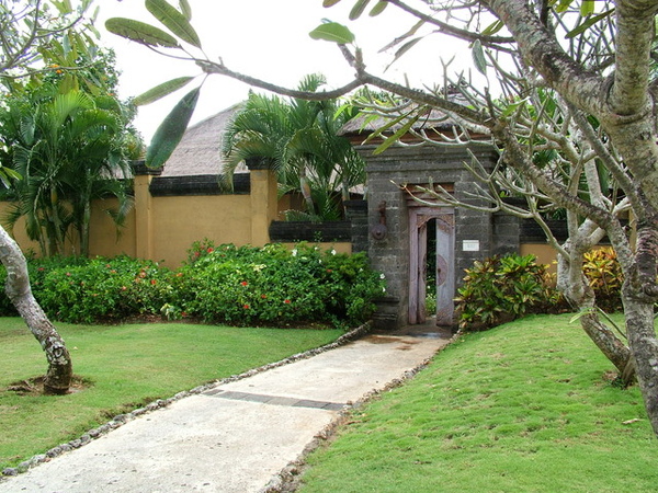 http://f5.wretch.yimg.com/gracesctsao/12/1249449720.jpg