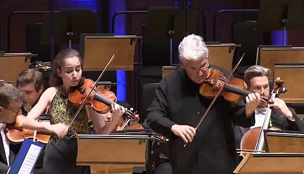 Bach concerto for 2 violins - Pinchas Zukerman & Diana Adamyan