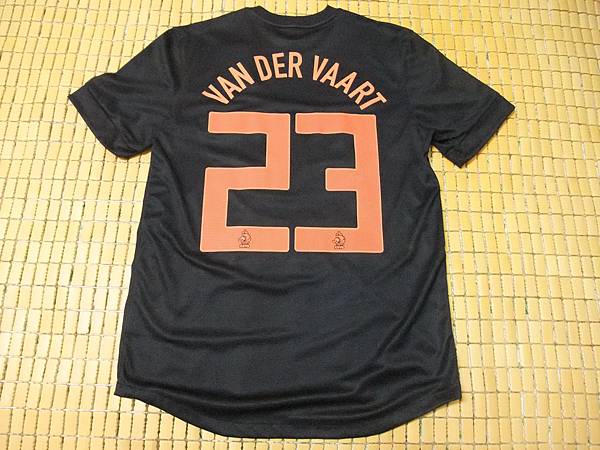 2012-14荷蘭主場Rafael van der Vaart--背面