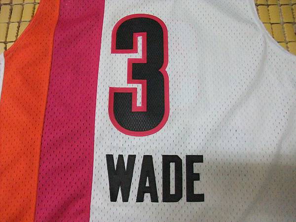 邁阿密熱火201112 Retro(Miami Floridians 1970-71白)--3 Dwyane Wade.JPG