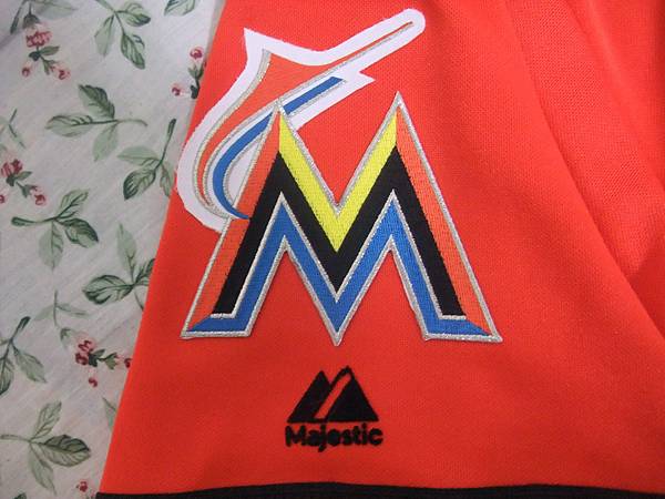 Miami Marlins 2012 Alternate Orange RE - 馬林魚M章.JPG