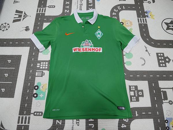 Werder Bremen 2014-15 Home--正面.JPG