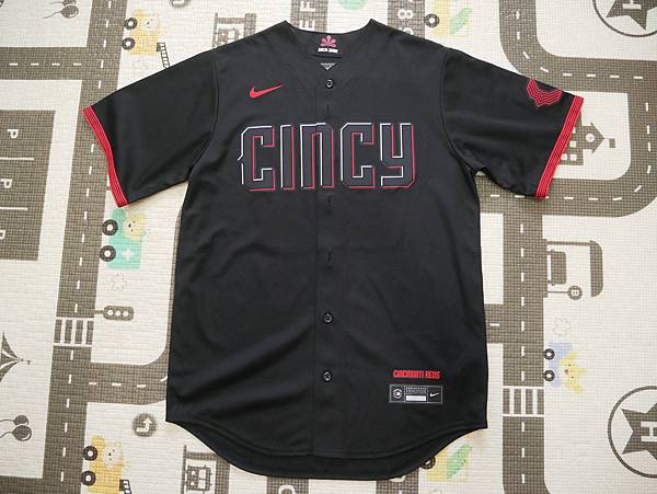 Cincinnati Reds City Connect(2023)--正面.JPG