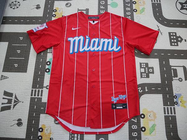 Miami Marlins City Connect(2021)--正面.JPG