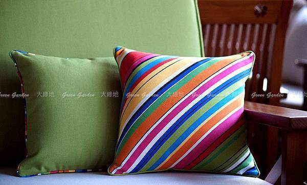 stripe_902-03-2.jpg stripe_902-03-2.jpg