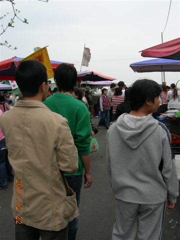 興達港魚市之人山人海