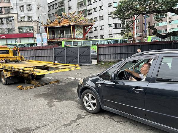 新舊交替~~新車入庫