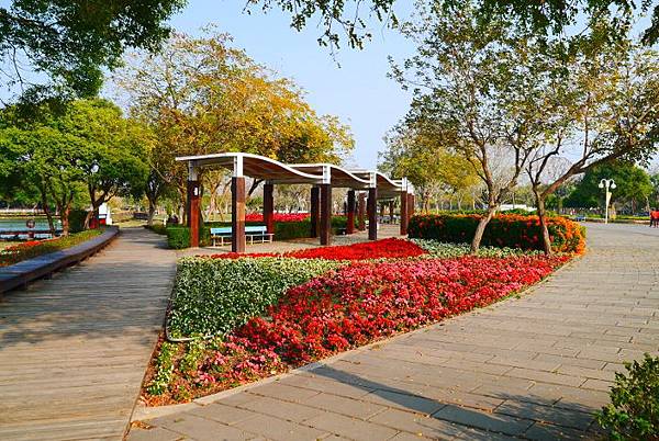 P8600384 (700x468).jpg