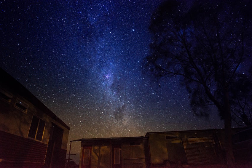 在西澳必做的三十五件事—(23) 奧古斯都山星空縮時(Par 在西澳必做的三十五件事—(23) 奧古斯都山星空縮時(Par