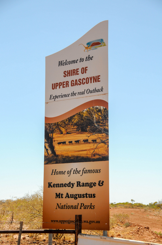 由西北前進奧古斯都山(Part 1) (Mount Augu 由西北前進奧古斯都山(Part 1) (Mount Augu