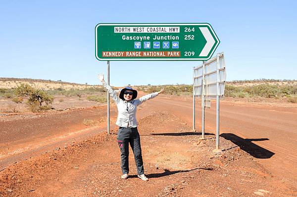 離開奧古斯都山(Part 4)(Mount Augustus 離開奧古斯都山(Part 4)(Mount Augustus