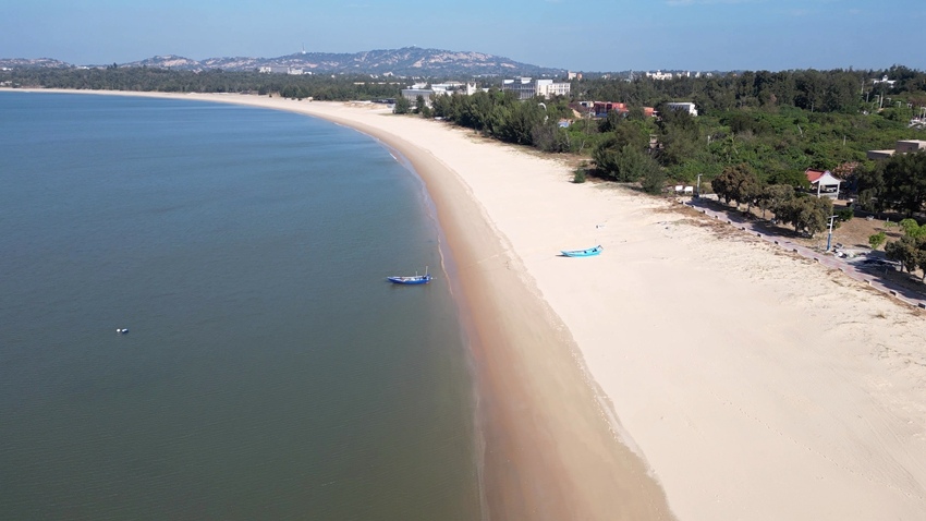 DJI_0016料羅海灘20221119 - FRAME AT 0M6S080064.jpg