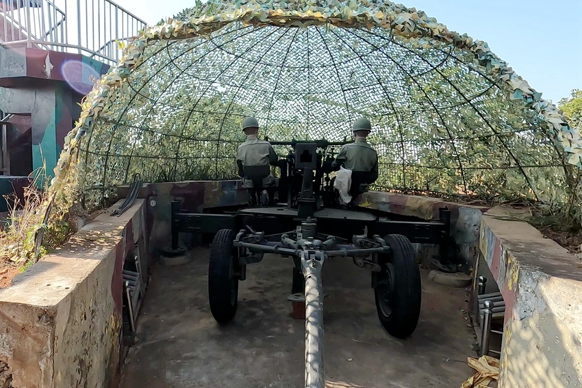 GX010418 - FRAME AT 0M3S2_副本1.jpg