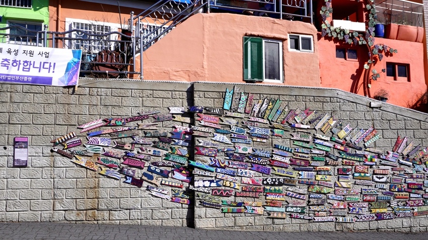 C1361 - FRAME AT 0M32S010010.jpg