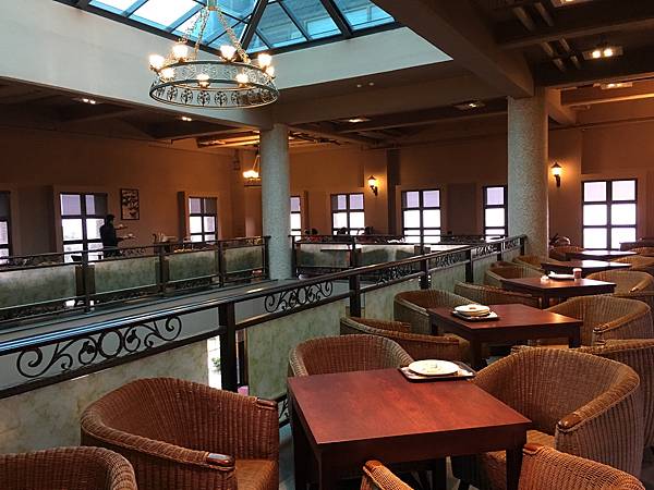 【宜蘭頭城景觀咖啡館推薦】擁有美麗依山傍海景色的金車伯朗城堡 【宜蘭頭城景觀咖啡館推薦】擁有美麗依山傍海景色的金車伯朗城堡