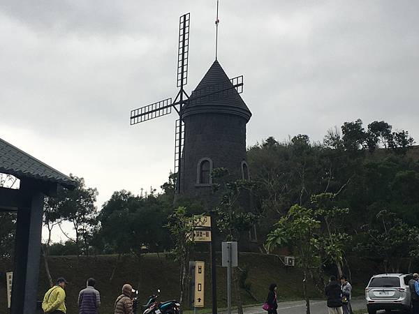 【宜蘭頭城景觀咖啡館推薦】擁有美麗依山傍海景色的金車伯朗城堡