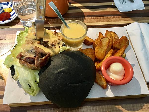 【花蓮三天兩夜旅遊全攻略】從行程安排到必吃美食,觀光客與在地 【花蓮三天兩夜旅遊全攻略】從行程安排到必吃美食,觀光客與在地