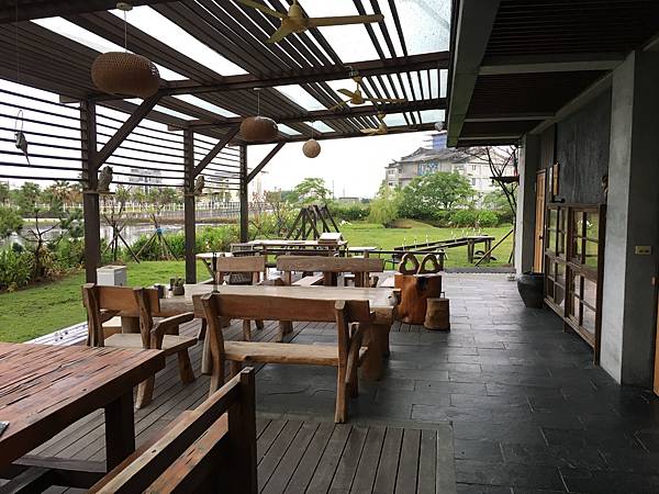 【宜蘭五結民宿推薦】悠閒,才是度假該有的態度: 輕塵別院 【宜蘭五結民宿推薦】悠閒,才是度假該有的態度: 輕塵別院