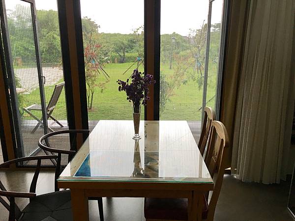 【宜蘭五結民宿推薦】悠閒,才是度假該有的態度: 輕塵別院 【宜蘭五結民宿推薦】悠閒,才是度假該有的態度: 輕塵別院