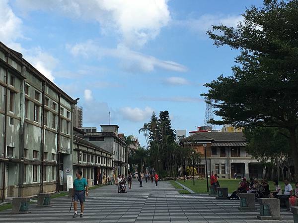 【花蓮三天兩夜旅遊全攻略】從行程安排到必吃美食,觀光客與在地 【花蓮三天兩夜旅遊全攻略】從行程安排到必吃美食,觀光客與在地