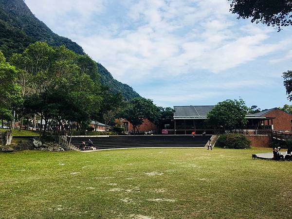 【花蓮三天兩夜旅遊全攻略】從行程安排到必吃美食,觀光客與在地 【花蓮三天兩夜旅遊全攻略】從行程安排到必吃美食,觀光客與在地