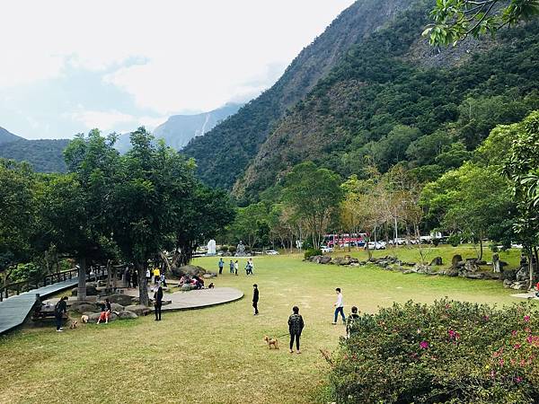 【花蓮三天兩夜旅遊全攻略】從行程安排到必吃美食,觀光客與在地 【花蓮三天兩夜旅遊全攻略】從行程安排到必吃美食,觀光客與在地