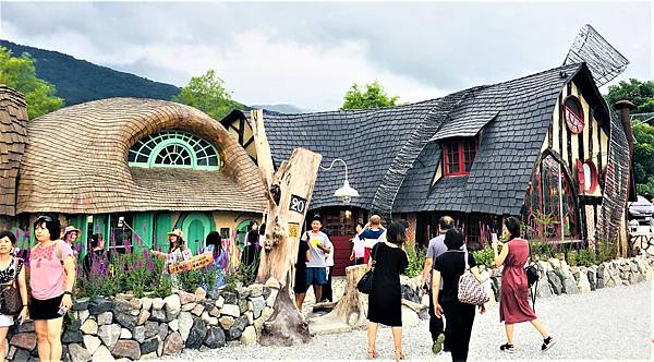 【花蓮三天兩夜旅遊全攻略】從行程安排到必吃美食,觀光客與在地 【花蓮三天兩夜旅遊全攻略】從行程安排到必吃美食,觀光客與在地