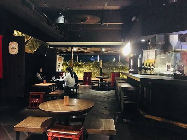 【台北餐酒館/居酒屋推薦】假日就該找個地方輕鬆聊天喝酒享受美 【台北餐酒館/居酒屋推薦】假日就該找個地方輕鬆聊天喝酒享受美